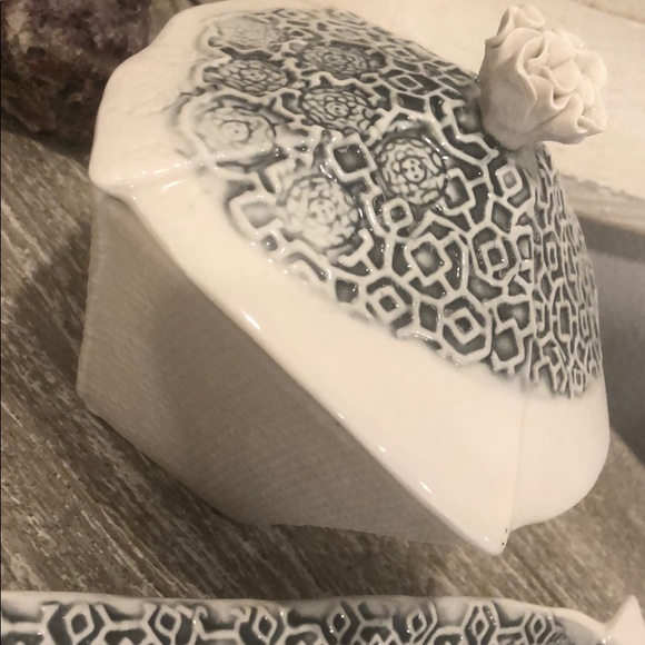 Anthropologie Vanity Set - Picture 3 of 8